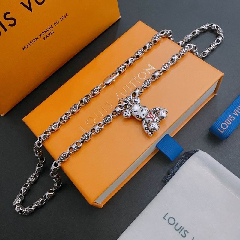 LV Necklace 03lyr318